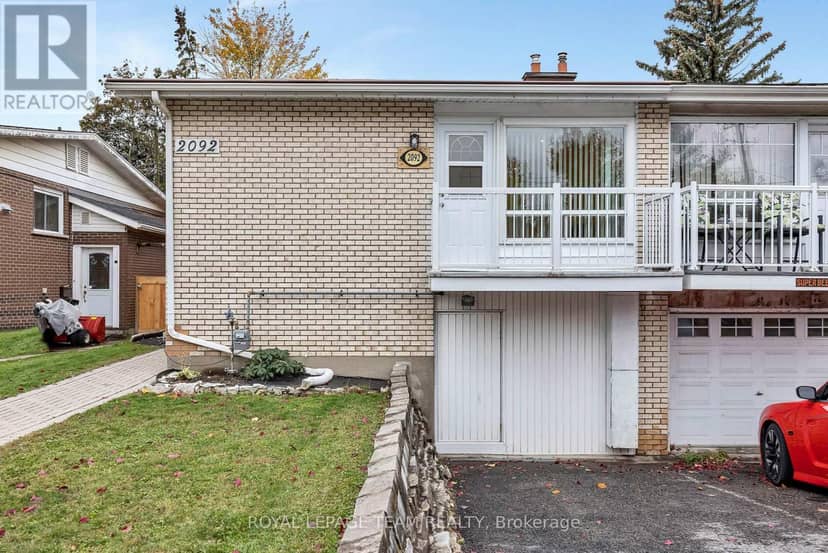 2092 St Laurent Boulevard, Ottawa, photo 4