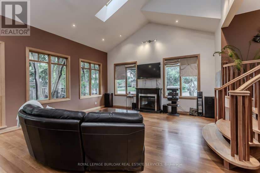 707 Ross Street — photo 6 of 40