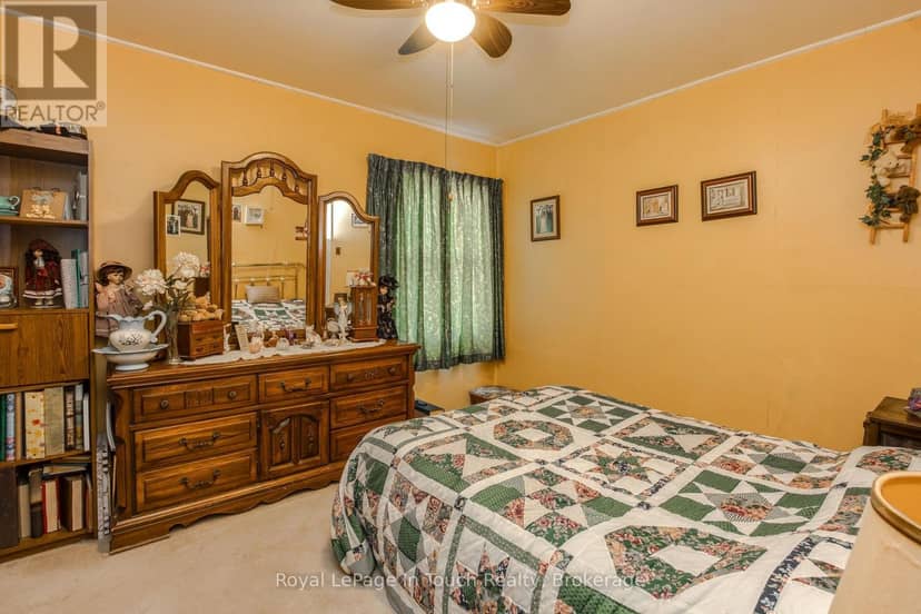 323 William Street, Midland, photo 7