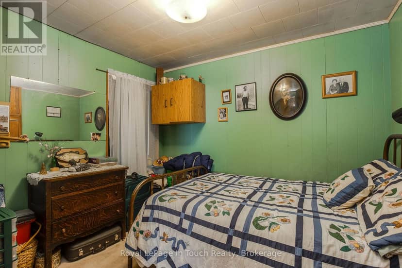323 William Street, Midland, photo 8