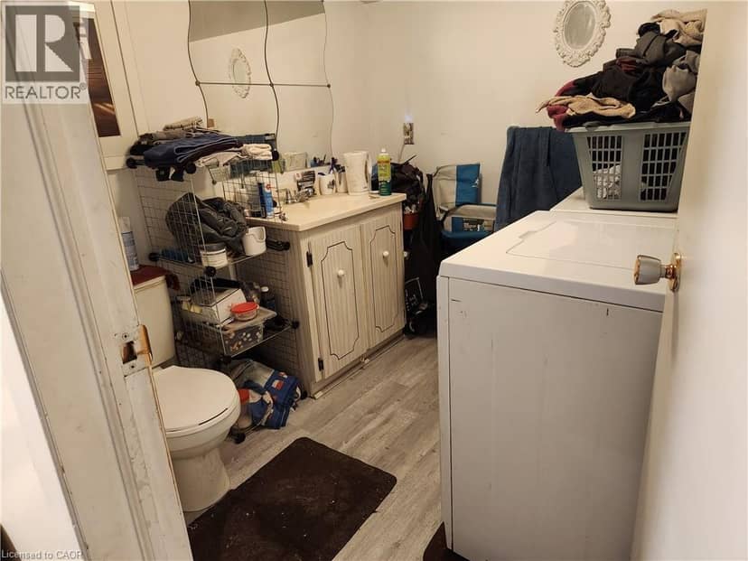 25 GLADSTONE Avenue — photo 16 of 29