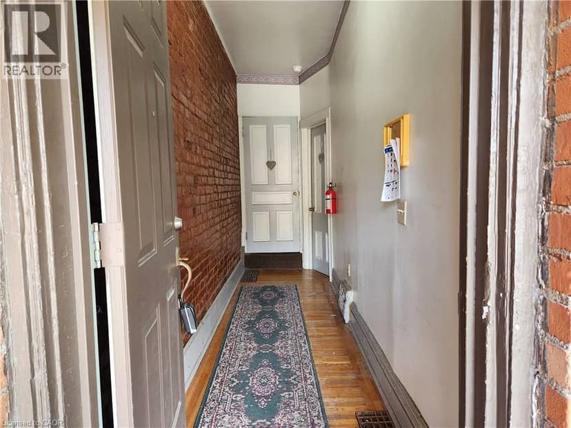 25 GLADSTONE Avenue — photo 21 of 29