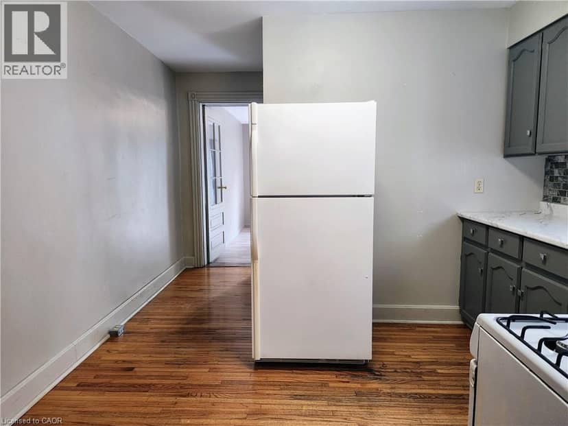 25 GLADSTONE Avenue — photo 9 of 29