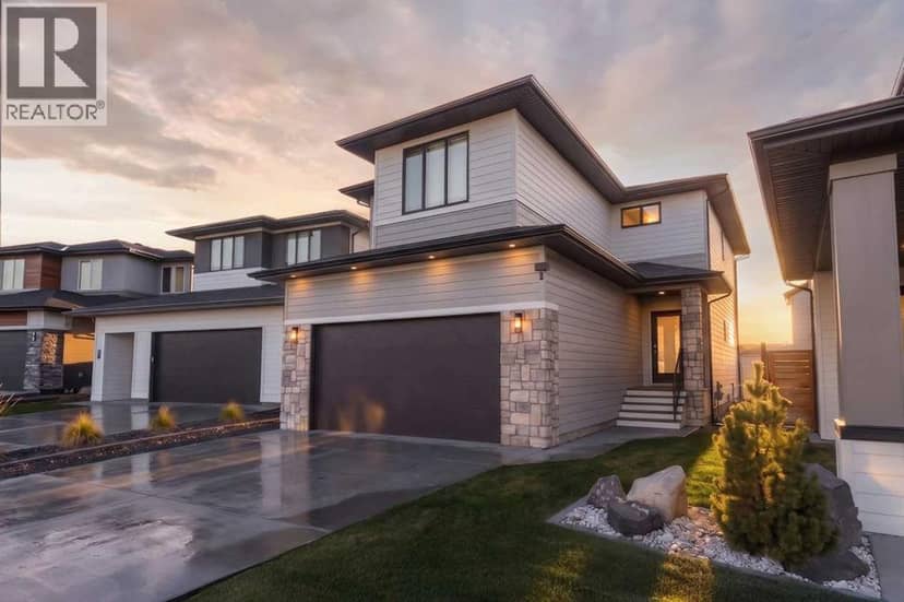 781 Atlantic Cove W, Lethbridge, photo 2