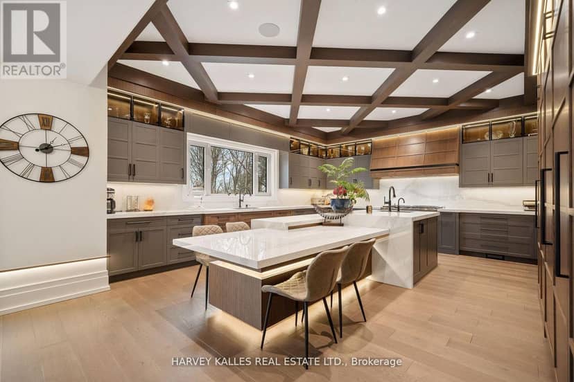 140 Sandringham Drive — photo 18 of 40
