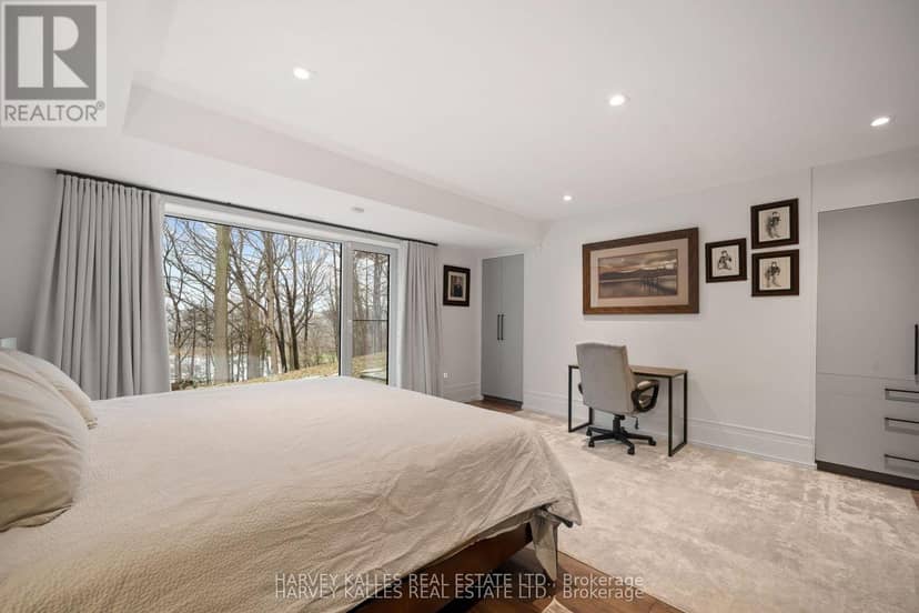140 Sandringham Drive — photo 39 of 40