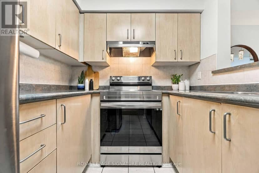 314 - 906 Sheppard Avenue W — photo 20 of 30