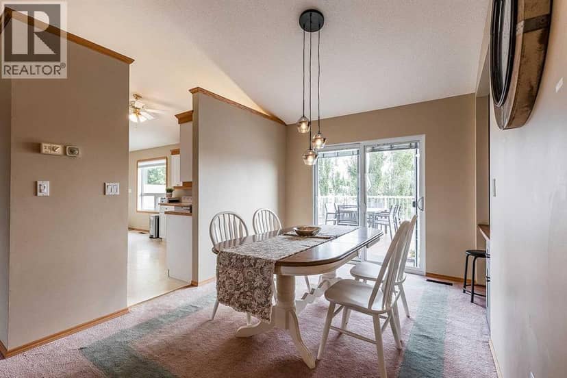 526 12 Street — photo 17 of 40