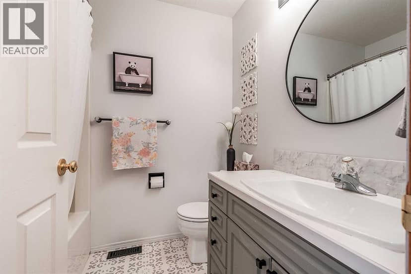 526 12 Street — photo 29 of 40