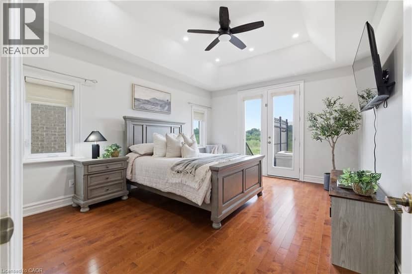 54 PAIGE Street — photo 17 of 40