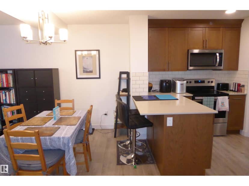 #75 1005 Graydon Hill BV SW — photo 17 of 37