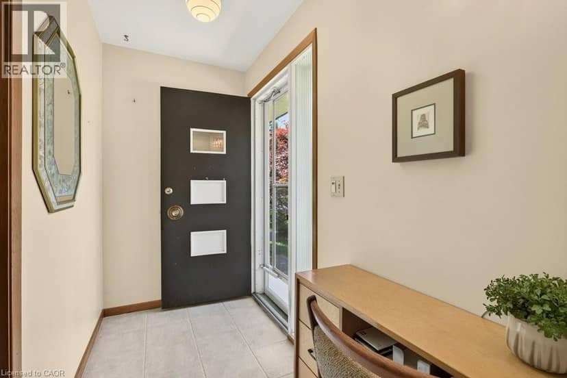 803 MONTGOMERY Drive, Ancaster, photo 6
