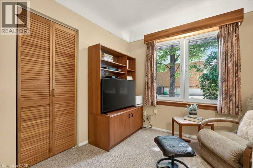 803 MONTGOMERY Drive — photo 27 of 40