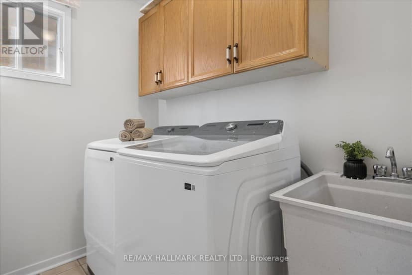 32 Valley Centre Drive — photo 19 of 40