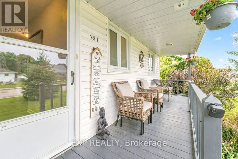 101 Grant Boulevard, Renfrew, photo 3
