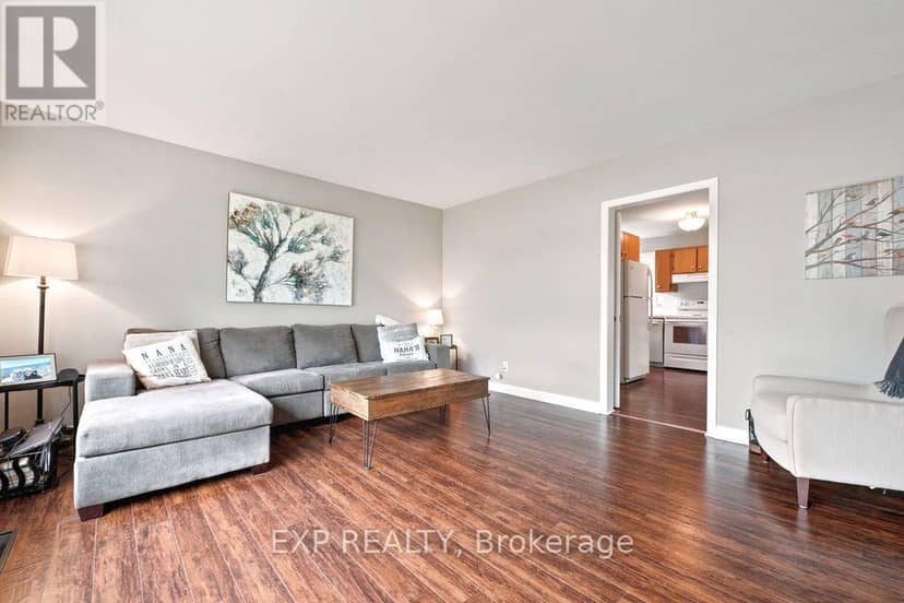 101 Grant Boulevard, Renfrew, photo 8