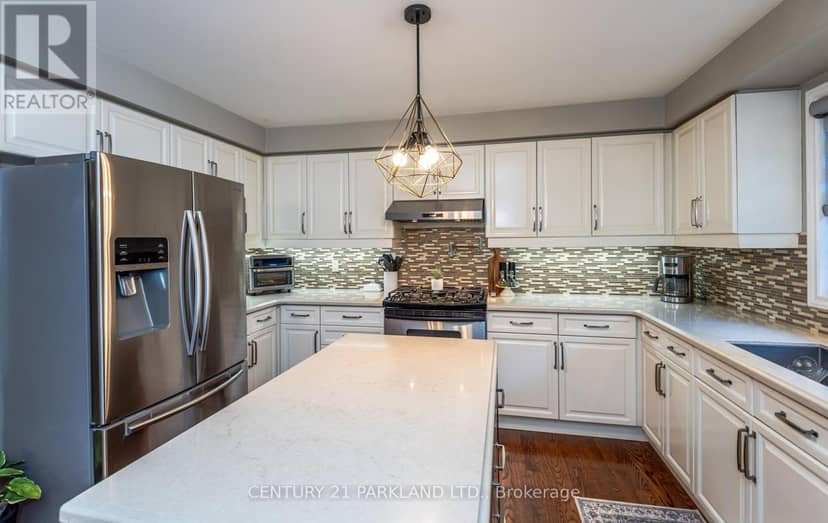 164 Carlyle Crescent — photo 12 of 40
