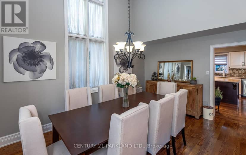 164 Carlyle Crescent — photo 15 of 40