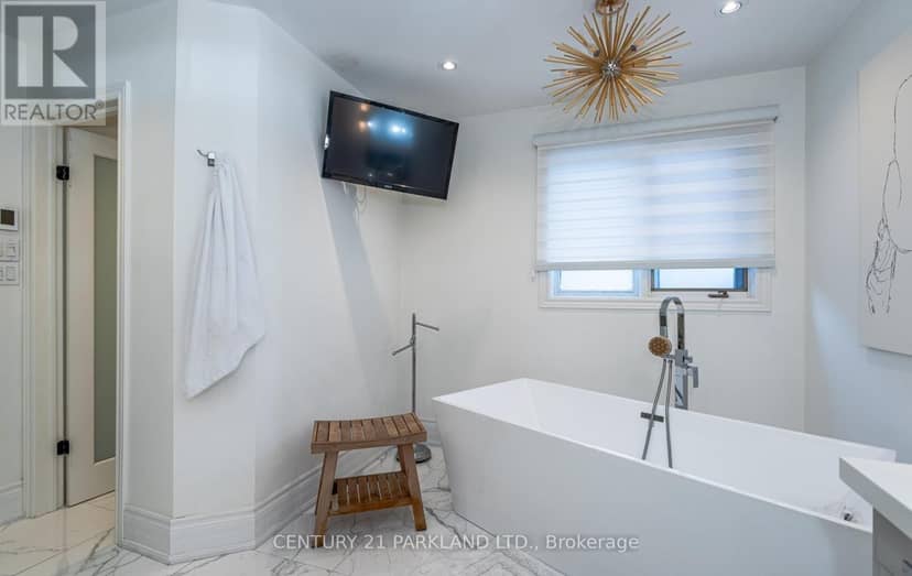 164 Carlyle Crescent — photo 30 of 40
