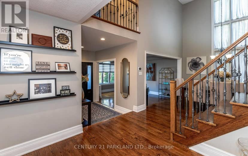 164 Carlyle Crescent, Aurora, photo 6
