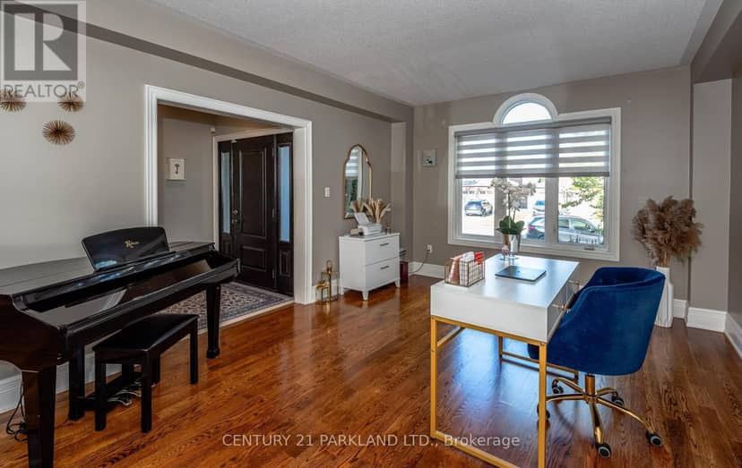 164 Carlyle Crescent, Aurora, photo 7