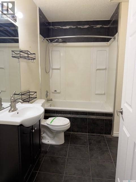 229 I Avenue N, Saskatoon, photo 3