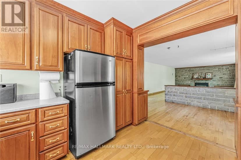 21 First Avenue — photo 17 of 34