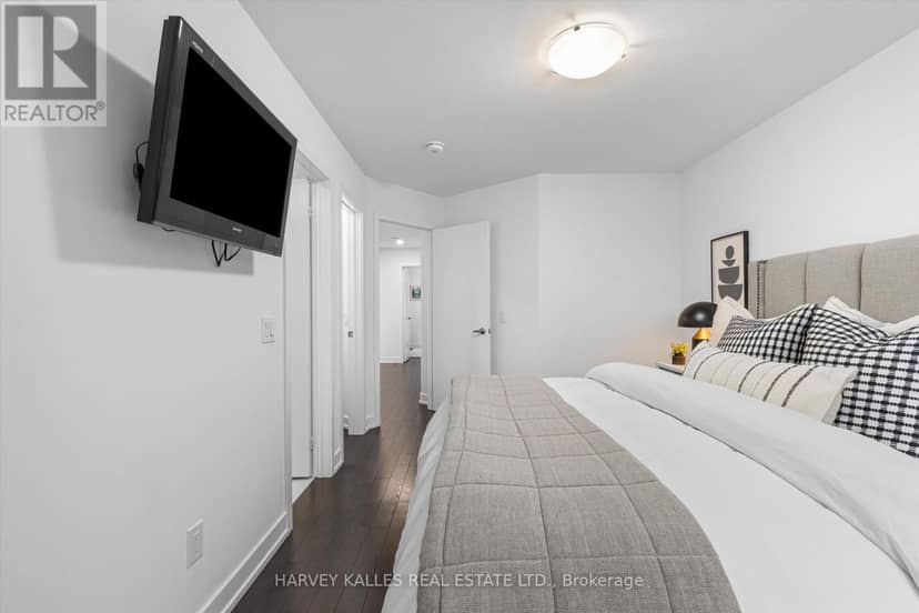 609A Harvie Avenue — photo 14 of 29