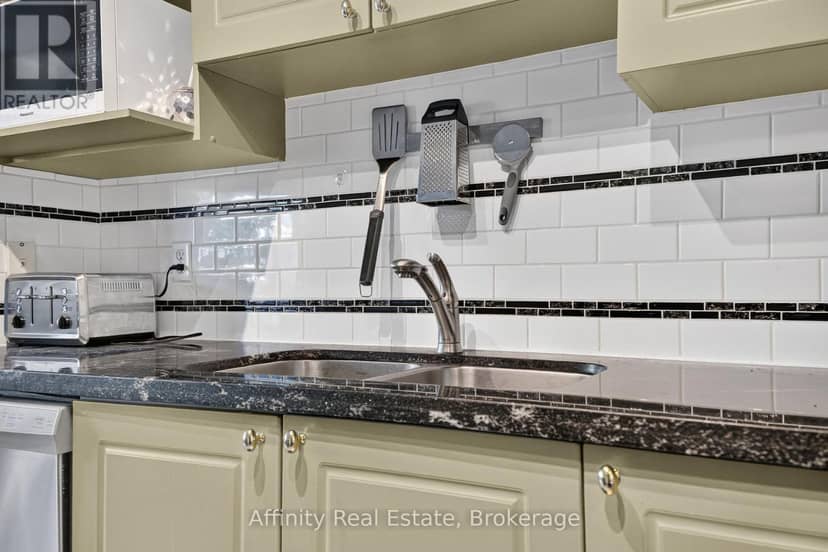 76 - 5530 Glen Erin Drive — photo 17 of 40