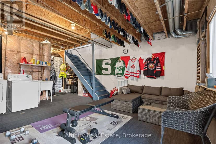76 - 5530 Glen Erin Drive — photo 36 of 40