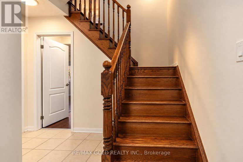 14 Memory Lane, Brampton, photo 6