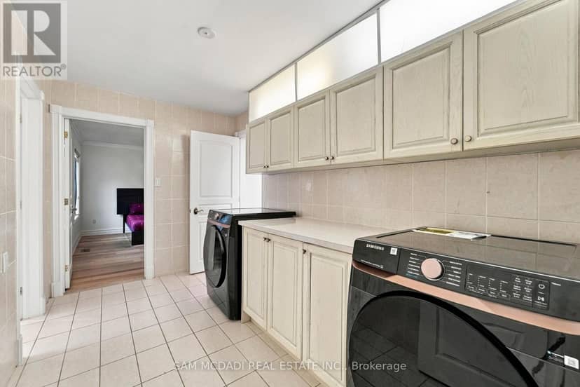 2480 Mississauga Road — photo 34 of 40