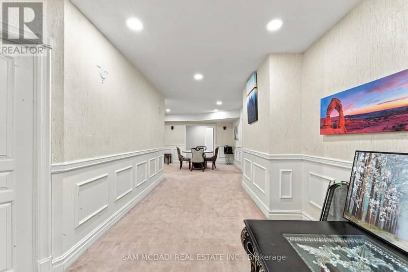 2480 Mississauga Road — photo 36 of 40