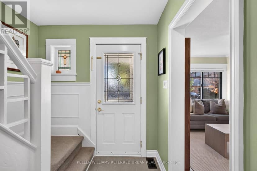 54 Albani Street, Toronto, photo 4
