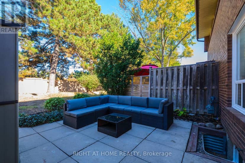 9 - 3665 Flamewood Drive — photo 39 of 40