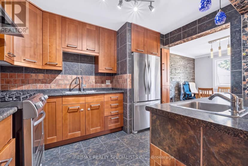 17 - 5610 Montevideo Road — photo 13 of 40