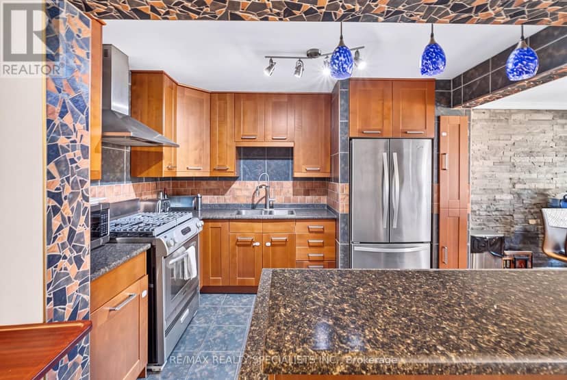 17 - 5610 Montevideo Road — photo 19 of 40