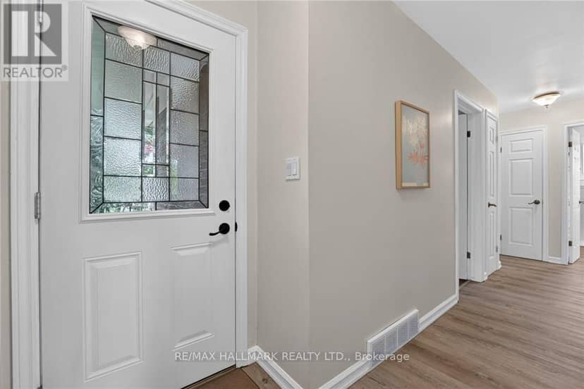 16 Elk Street — photo 19 of 40