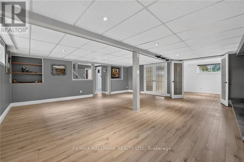 16 Elk Street — photo 31 of 40