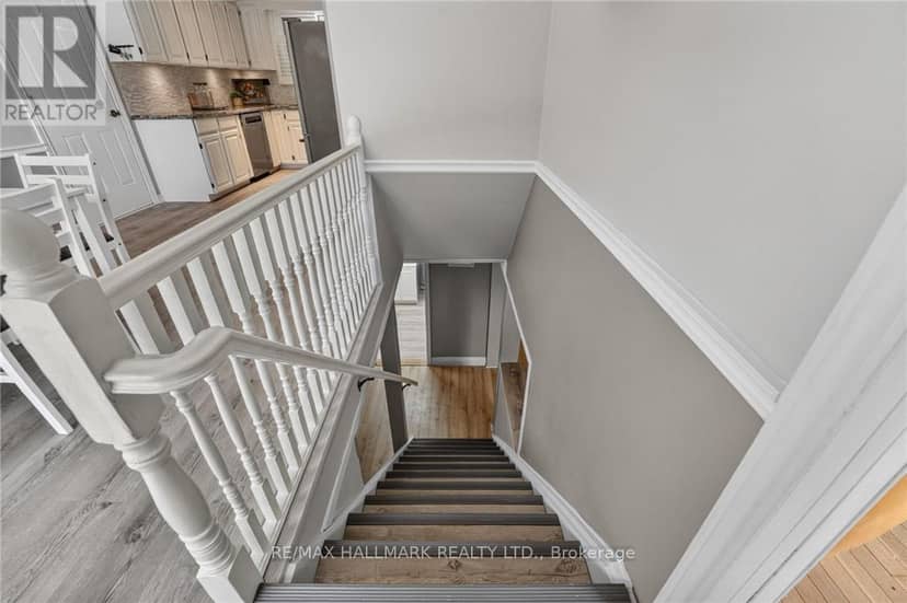 16 Elk Street — photo 26 of 40