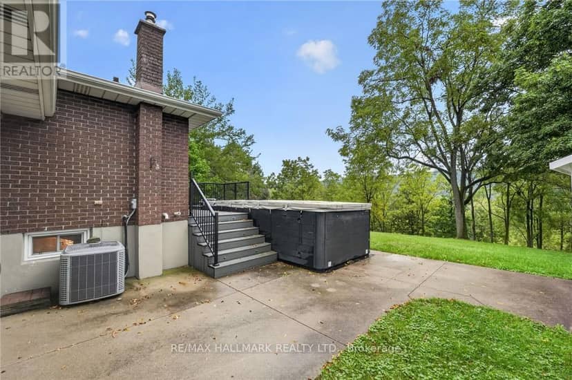 16 Elk Street — photo 37 of 40