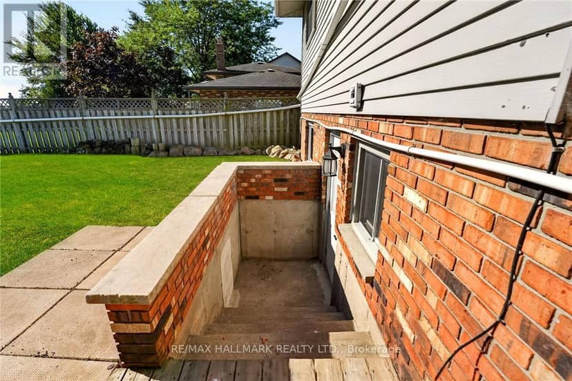 356 Station Street — photo 20 of 40
