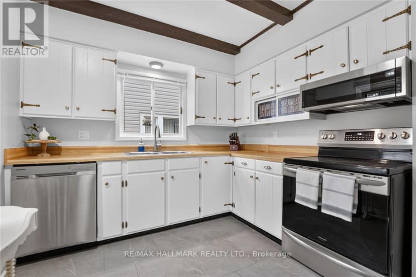 32 Richmond Avenue — photo 13 of 40