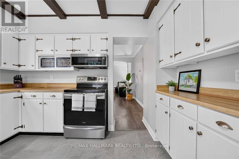 32 Richmond Avenue — photo 16 of 40