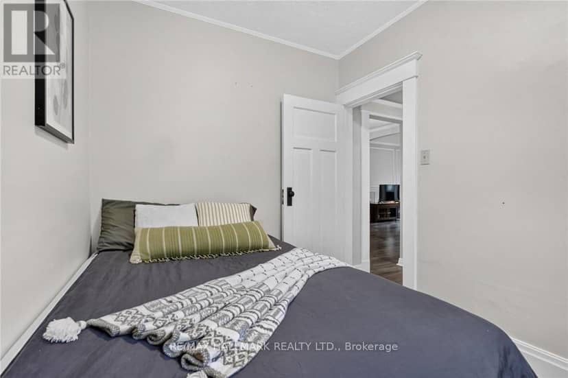 32 Richmond Avenue — photo 23 of 40