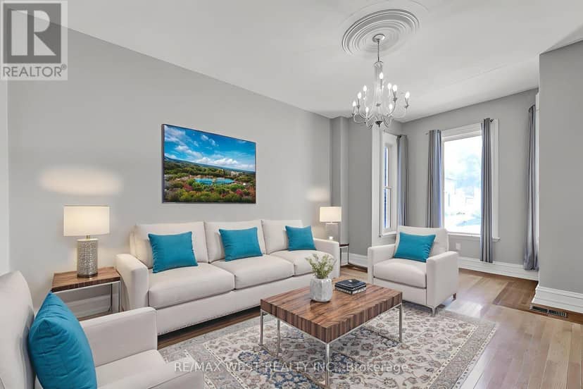 318 Simcoe Street, Woodstock