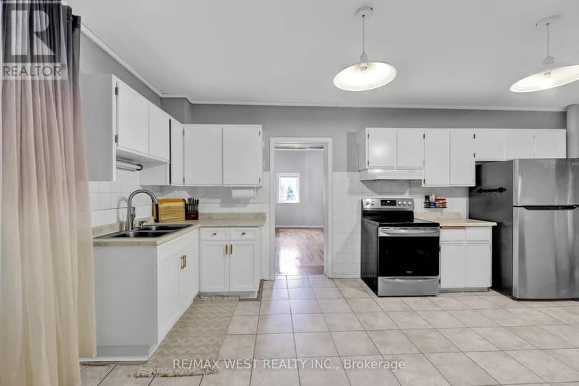 318 Simcoe Street, Woodstock, photo 2