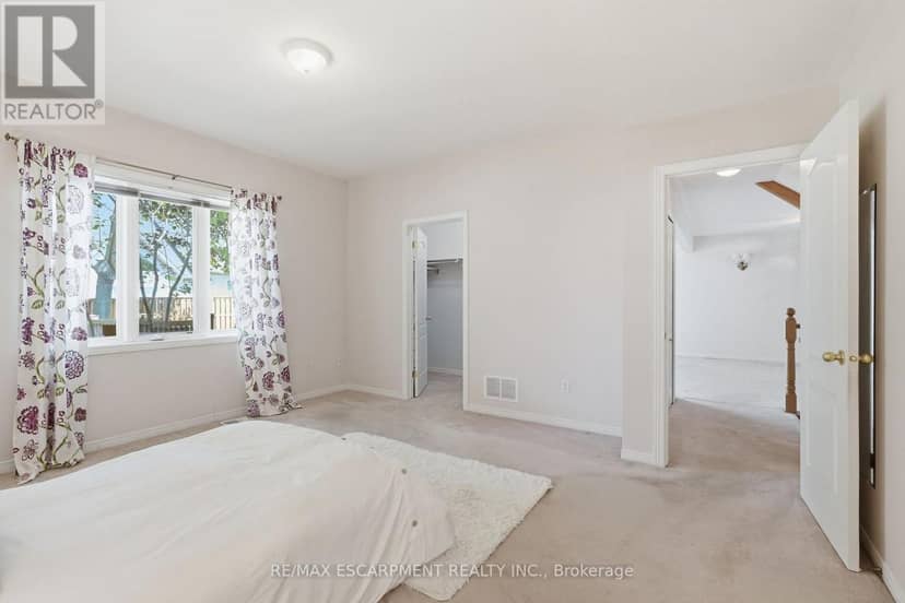 41 - 212 Stonehenge Drive — photo 19 of 40