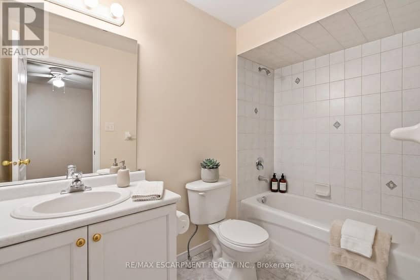41 - 212 Stonehenge Drive — photo 26 of 40