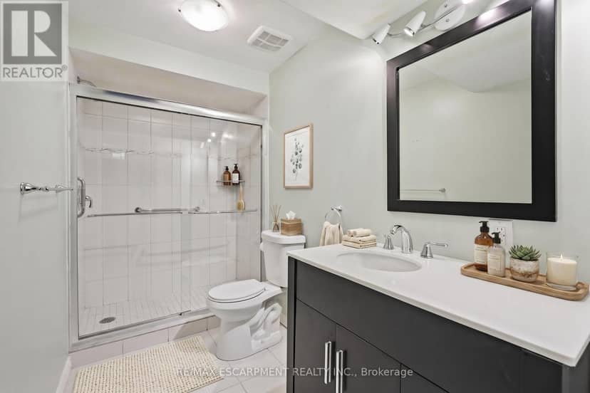41 - 212 Stonehenge Drive — photo 37 of 40